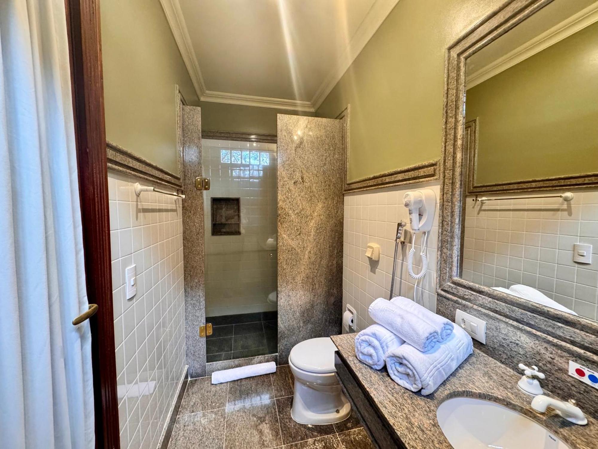 Aroso Paco Hotel Педра-Азул Екстер'єр фото Bathroom